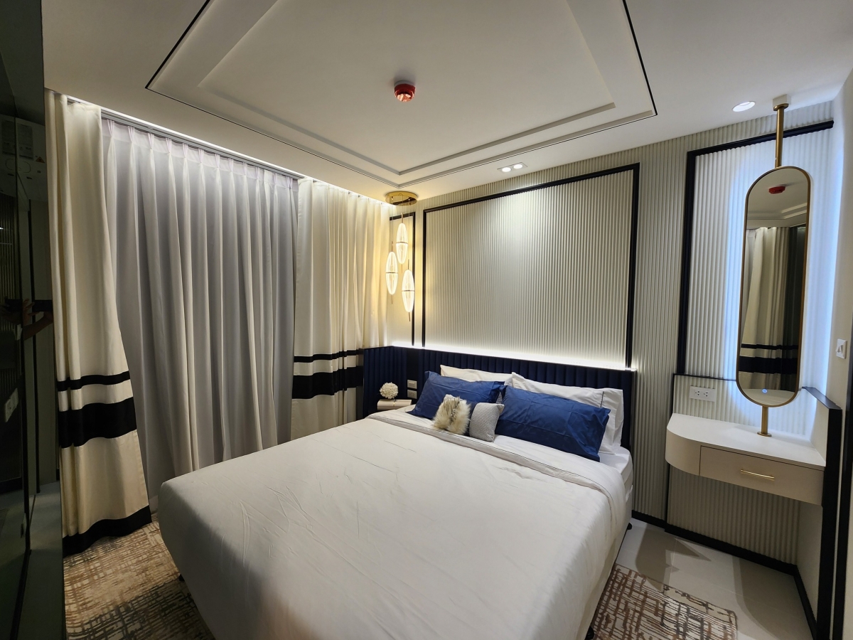 The Embassy Life Condo - show gallery-964-4