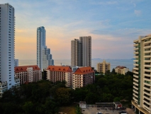 Riviera Wongamat Beach Condo Pattaya - apartment - 2